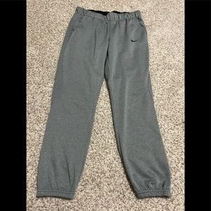 Gray Nike sweatpants (S)